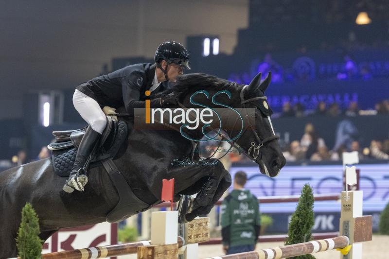 Jochems Kevin (NED) riding Flying Jackie_Verona_20241109_SS358394.jpg